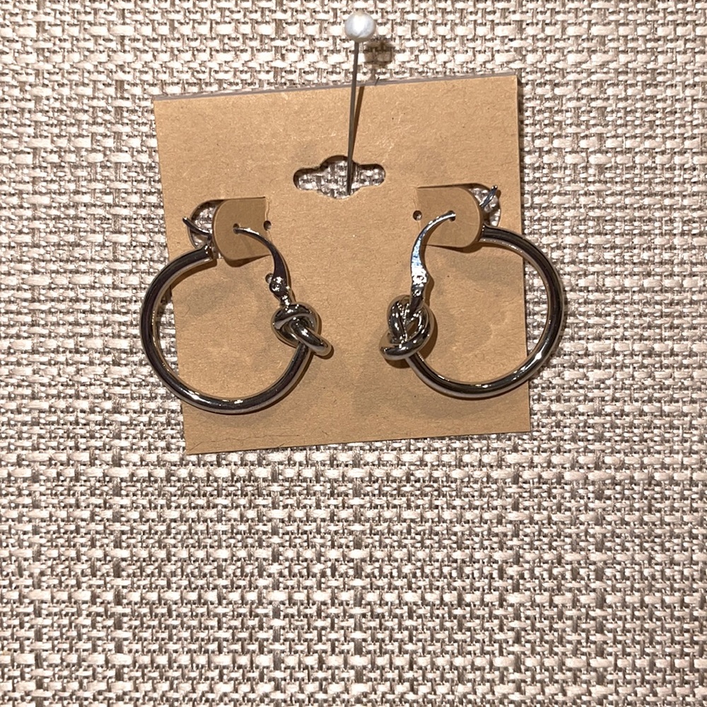 High Quality Costume Jewelry, Knot Hoop Earrings